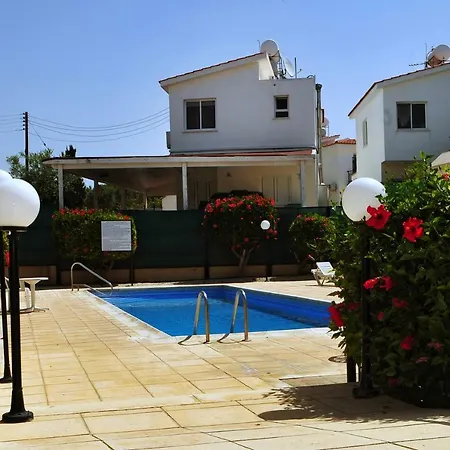 Cozy 2 Bedroom Apt With Pool, Free Wi Fi, Near Sea Apartament *